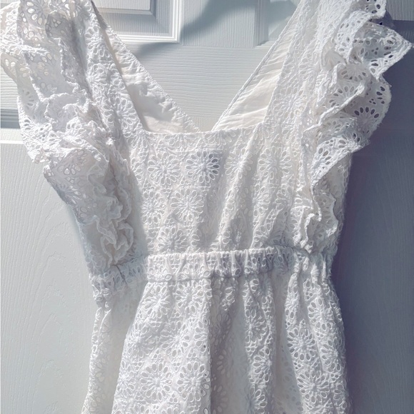 J. Crew Collection Floral Eyelet Lace Flutter Sleeve V Neck White Top XS - Picture 3 of 5